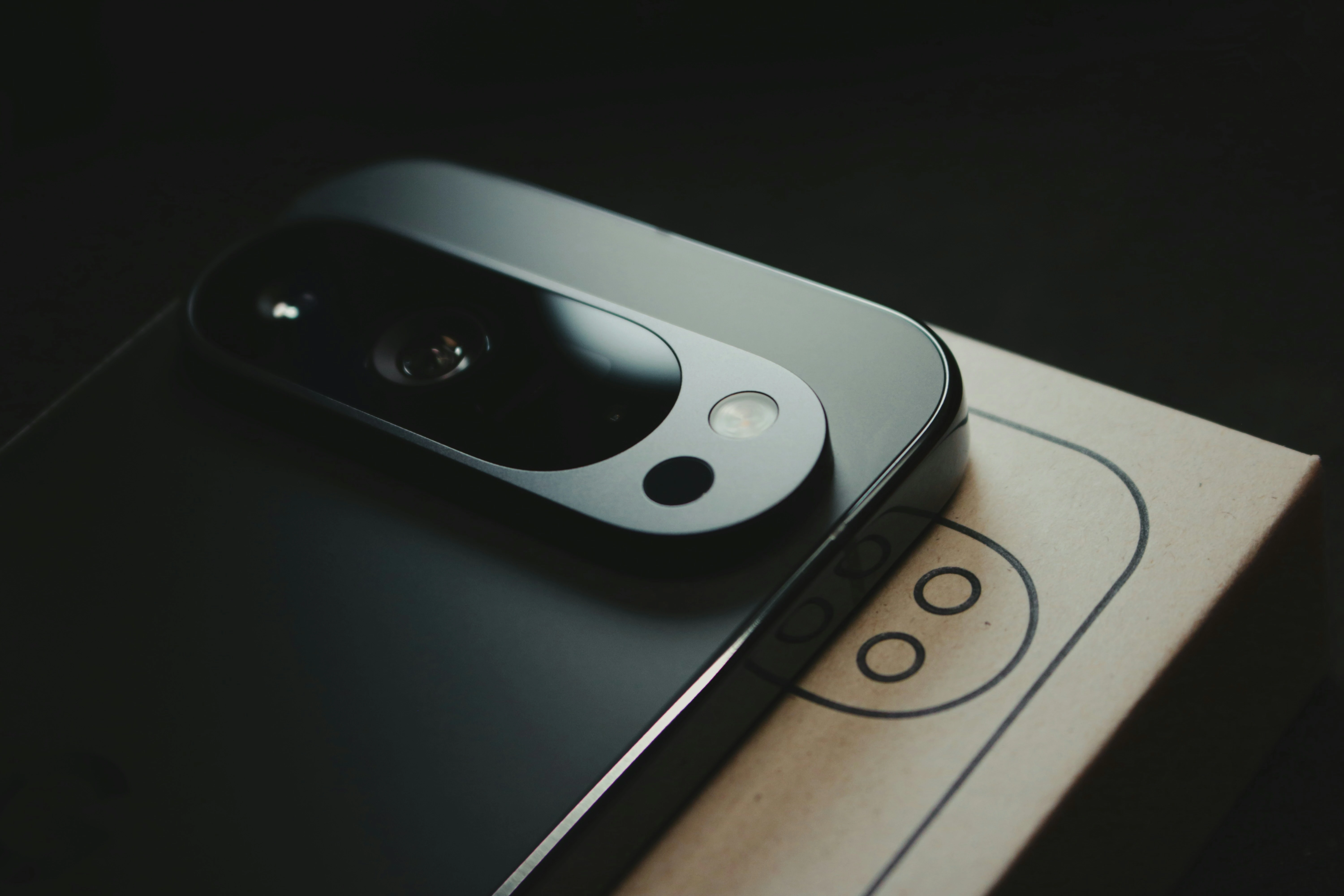 Google Pixel 10 con chip Tensor G5 y zoom 5x